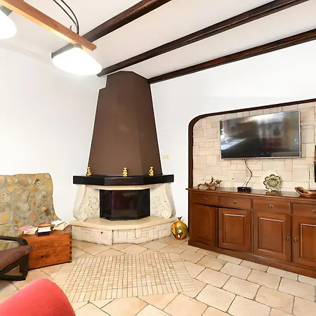 빌라 Parisi Con Piscina