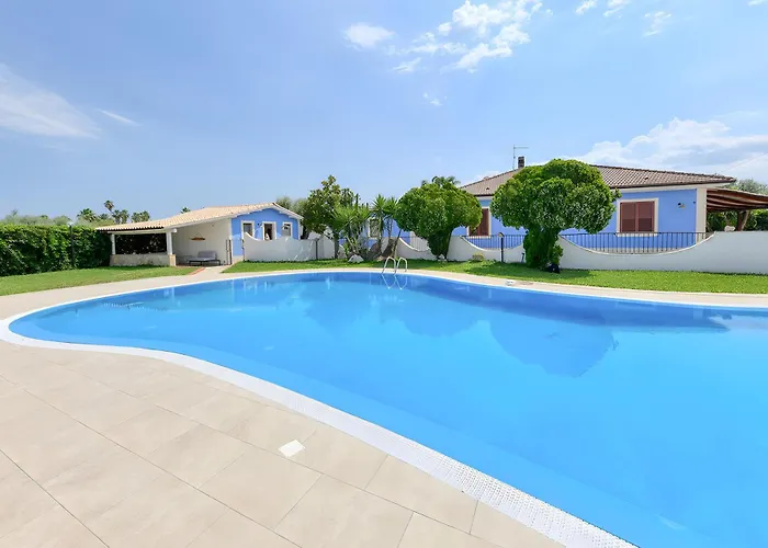 Parisi Con Piscina * Syracuse