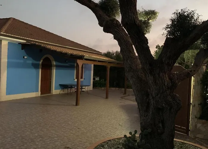 Villa Parisi Con Piscina