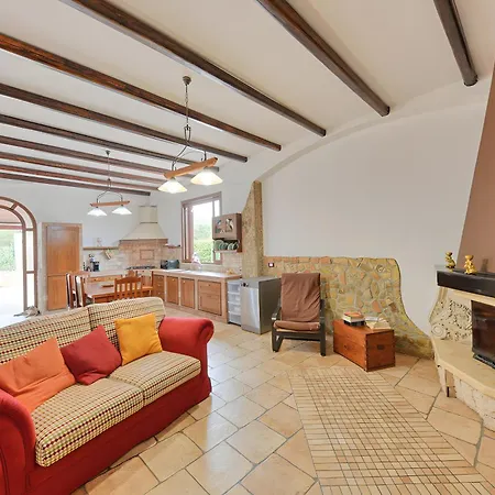 Parisi Con Piscina Syracuse
